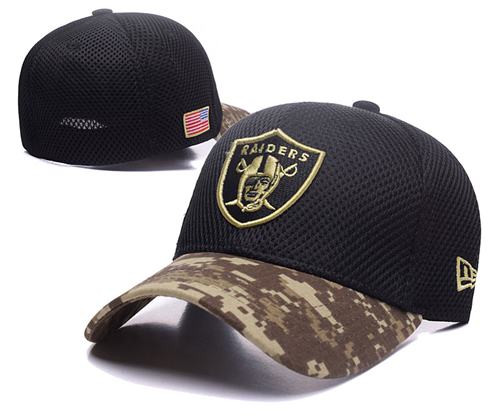 NFL Men's Oakland Raiders New Era Graphite Salute to Service Sideline 39THIRTY Flex Hat